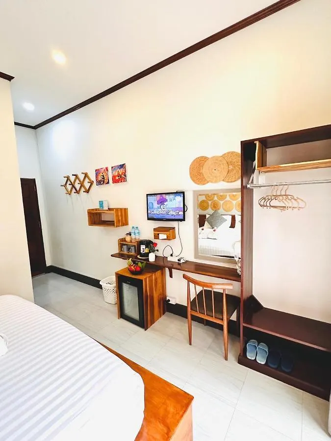 Luang Prabang Museum Inn & Travel ラオス